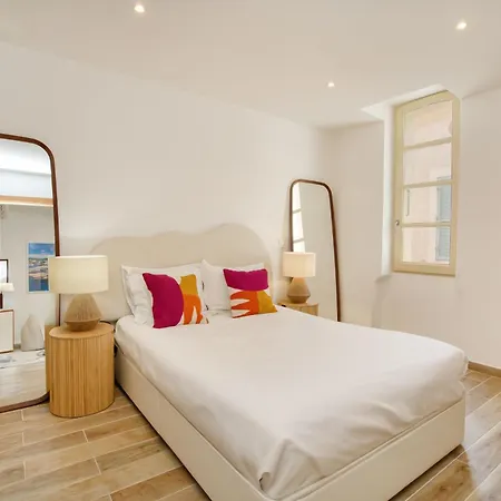 Elegant Apartment-ac-1br-2p- Center Apartment